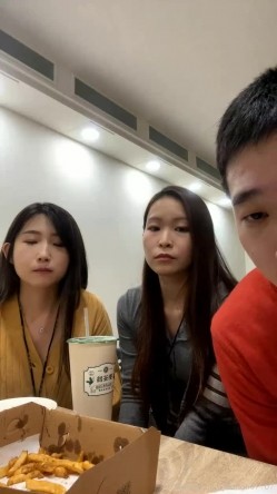 泡良大神性爱救火队「Xinyimark 」OF日常约炮露脸私拍 众多良家学生模特网红拜倒在炮王牛仔裤下 截图10