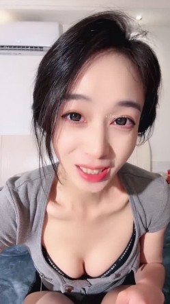 淫荡老师推荐【老师你水好多】欲望极强 醉酒发骚无套啪啪内射 干完不够爽道具自慰潮喷 截图3