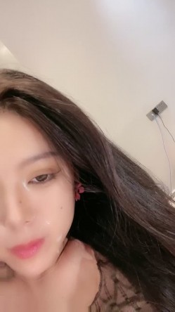极品车模美女下海！贴着膏药操逼！太骚了呻吟娇喘，怼着骚一顿输出，搞得直喊不要，淫语骚话不断 截图16