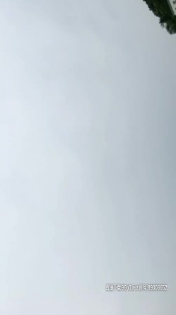 蝴蝶逼大胆美女户外露出沙滩按摩棒自慰电召勾引个网约车司机到厕所啪啪 截图2