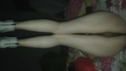 ️怀化的夫妻俩，私拍性生活流出 ️，阿姨真带劲，笔挺修长的模特腿，操起来白浆多 截图2