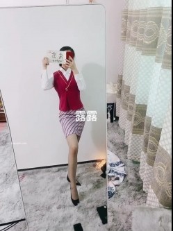 【极品身材 当过空姐的舞蹈生】生活所迫下海拍定制视频 经典一字马 SS级适合做各种高难度动作 截图2
