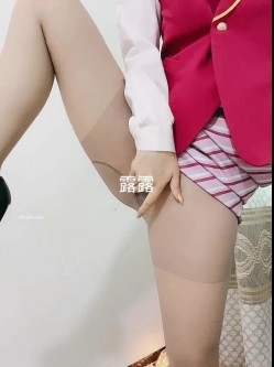 【极品身材 当过空姐的舞蹈生】生活所迫下海拍定制视频 经典一字马 SS级适合做各种高难度动作 截图8