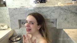 Pornbox.PISS.IN.MOUTH.Kitty.Sun.VS.Pissing.Cock.Prolapse.Squirting.n.nsxyprn.n.n.riding.kittysun.leaked.pawg.sexy.legalporno.anal.nsfw.facial.hardcore.blonde.cumshot.teen.orgasm.piss.mp4 截图9