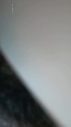 小情侣在家啪啪 在哪里呢 右边 这儿 在下边 太干了 我弯着插的 盲插连洞都找不到了 漂亮女友最后不让拍了 截图15