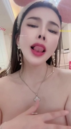 秀人网李丽莎_最新定制扣穴喷水操逼做爱视频 截图1