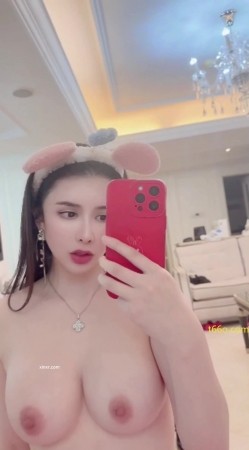 秀人网李丽莎_最新定制扣穴喷水操逼做爱视频 截图3