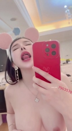 秀人网李丽莎_最新定制扣穴喷水操逼做爱视频 截图6