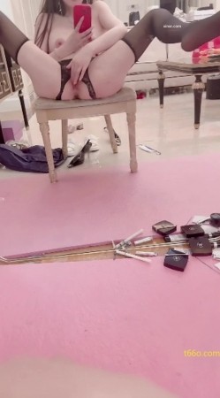 秀人网李丽莎_最新定制扣穴喷水操逼做爱视频 截图16