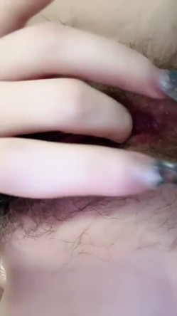 【女神 妙妙】 完美尤物正常播的时候给人一种明星贵妇的感觉，大秀的时候又让人眼前一亮好淫荡啊，超级反差 截图11