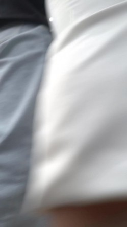 （空城原创）街上遇到的 ️极品开衩长紧裙sao姐姐无内逛街茂密的黑森林很是诱惑 截图16
