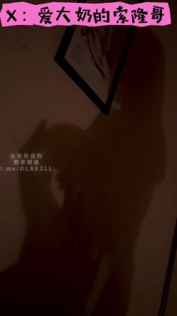推特巨乳鉴定官「爱大奶的索隆哥」，网调K罩杯巨乳少妇，BBW大奶母狗约炮标杆级大神！ 截图14