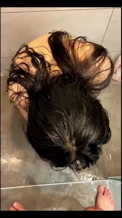 沈阳舞蹈学院究极反差婊【张凤莲】调教-尿头发再吃鸡 截图10
