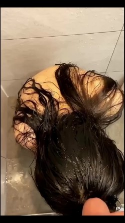 沈阳舞蹈学院究极反差婊【张凤莲】调教-尿头发再吃鸡 截图12