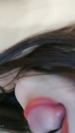 极品高颜冷艳御姐，反差小妈感女主播「金刚护撸娃」「小奶猫」激情淫语撩骚，和姐妹下海大秀，互舔互口假鸡巴互插 截图2