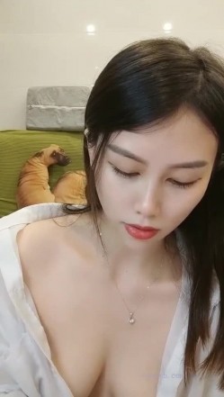 极品高颜冷艳御姐，反差小妈感女主播「金刚护撸娃」「小奶猫」激情淫语撩骚，和姐妹下海大秀，互舔互口假鸡巴互插 截图8