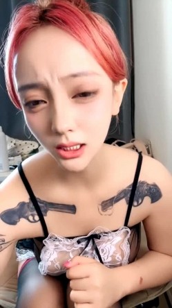 颜值很高的社会大姐姐，黑丝露脸情趣女仆，逼骚跳蛋揉奶自慰洗澡诱惑，口交大鸡巴激情上位，淫声荡语不断 截图7