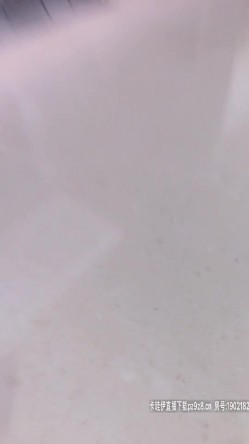 【露出勾引】【你好迷人】户外勾引主播直播回放，户外勾引陌生人，厕所打炮，户外露出自慰 截图6