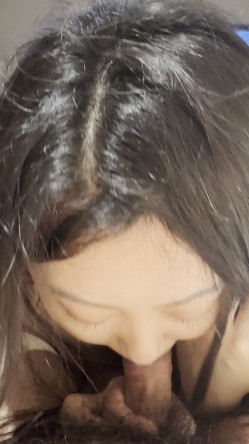 北京石景山第四位女主，被逼着喝尿，女主都哭了，口交达人上线，口活已经炉火纯青，大肉棒用力插进肥美的大屁股 截图6