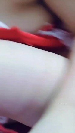 精品推荐 【快手】精品未断奶熟女『草莓阿姨』自慰福利 黑逼大奶肥臀少妇极度敏感爱穿着丝袜喷水 截图10