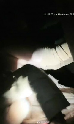 魔鬼身材豪挺爆乳美女【喵喵是小护士】极品美女半夜野外勾搭路人啪啪 跪舔裹屌 站炮后入 豪乳乱颤 截图11