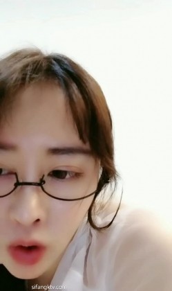 天然巨乳尤物 蜜桃Q妹 ，乳沟火辣，激情艳舞，跳蛋插洞，奶抖得极胸极胸！2 截图15