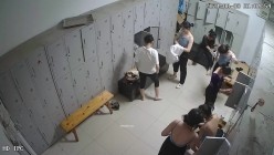 舞蹈班《监控破解》偷拍多位美女学员后台换衣服 截图5