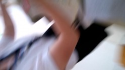 熊孩子下课后不老实追着美女老师拍粉色内裤,技术还不错看到乌黑的阴毛了 截图6