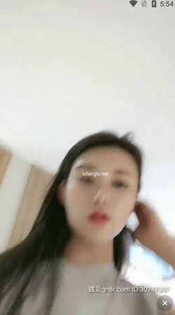 人在南京的御姐颜值有点高哦 也就9分吧，太妩媚了 像某当红明星，脸蛋儿太精致了 明星范儿十足，还有难得的顶级大奶瓜子 截图12