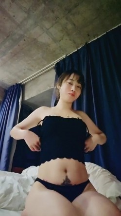 极品哺乳期御姐，【夜色妩媚】，口交~无套被操~爆撸一晚，正是欲望最旺盛的时候 截图4