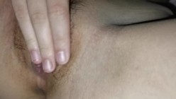 表妹说手机运行慢让我帮清理一下,发现好多私密视频不知道是发给哪个男生了 截图9