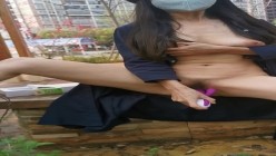 万人求购，推特反差婊，顶级绿帽骚妻【嫂子爱露出】一女战多男，群P大乱交，捆绑调教野战 截图1