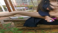 万人求购，推特反差婊，顶级绿帽骚妻【嫂子爱露出】一女战多男，群P大乱交，捆绑调教野战 截图4