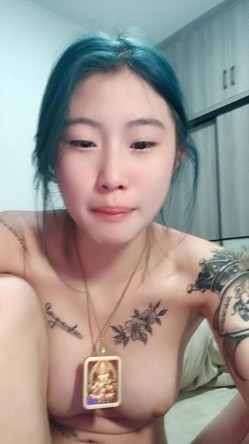 爆乳校花 首次被干【憨宝宝】男友搞完 又约大哥搞 自慰啪啪 逼毛浓厚好性感 爽的很 截图13