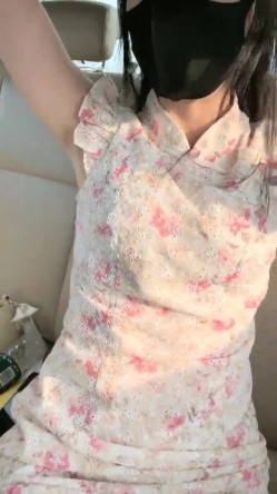 今年秋天的户外野战来了，【水水的小姨子】，姐夫带小姨公园啪啪，无套内射，时刻担心被别人发现，玩得就是这一份心跳和刺激 截图13