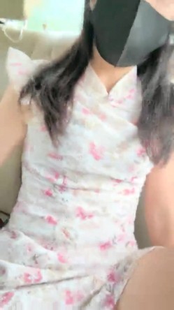 今年秋天的户外野战来了，【水水的小姨子】，姐夫带小姨公园啪啪，无套内射，时刻担心被别人发现，玩得就是这一份心跳和刺激 截图16