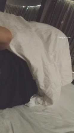 真实绿帽博主，【王军】让老婆陪各个不同单男啪啪，各种特写插穴，太淫乱了 截图3