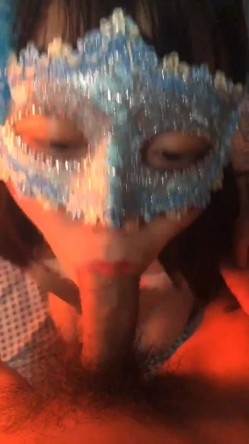 南宁卫生职校的可爱学妹李小霞 · 清纯如花，一线天美穴，吃鸡做爱 21V流出！ 截图13