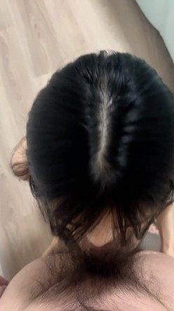 泡良大神【阿曼达】。付费VIP，几位绝品女神泄密福利，露脸，良家妹子，有生活照对比很棒 截图7