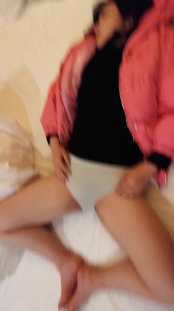 跟女友分手前最后一次见面给她下药玩 截图7
