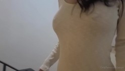 淫妻熟妇『Yseyo』奶大臀肥腰细 和大屌黑超群交淫乱 野外街道车震各种乱操 截图6