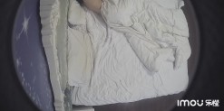 酒店摄像头破解 中年大叔和刚刚离异性欲旺盛美女同事连干了3炮还不满足 截图3
