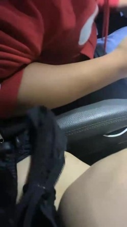 千里送逼，坐上高铁去约炮，【妖娆小宝贝】，美腿御姐，高铁厕所自慰，奥迪车震 截图12