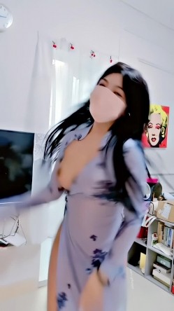 青春无敌，抖音风艺校美少女【杨晓花】定制福利，露脸露点，各种热门BGM裸舞 截图14