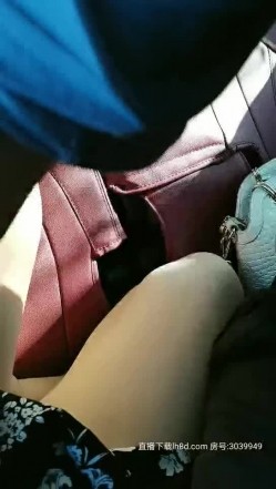 户外勾搭专家〖可可少妇〗和老铁户外车震 老铁羞涩不敢车震 深喉口交裹硬了迫不及待插入 对白有趣 高清源码录制 截图12