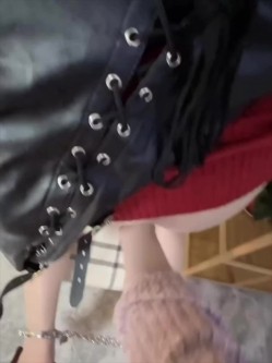 圣诞狂欢 Cindy腿腿 国产极品人气TS，长相清纯身材一流，一双纤细的大长腿，不输任何女人 截图5