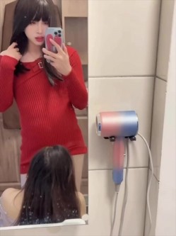 圣诞狂欢 Cindy腿腿 国产极品人气TS，长相清纯身材一流，一双纤细的大长腿，不输任何女人 截图15