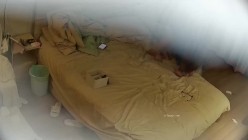 大学城附近酒店摄像头偷拍 大学生情侣高颜值小仙女被男友暴力抠逼高潮喷水 截图13