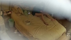 大学城附近酒店摄像头偷拍 大学生情侣高颜值小仙女被男友暴力抠逼高潮喷水 截图14