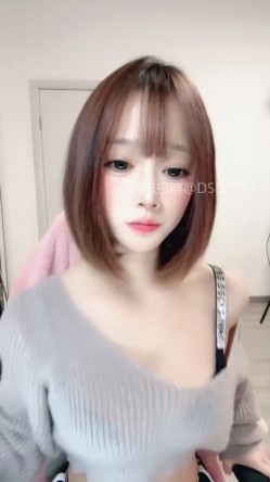 ️短发极品【性感小兔】直播录播短发神颜极品身材疯狂裸舞自慰喷水 截图8